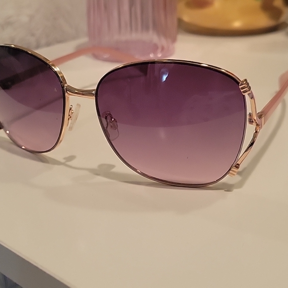 Sunglasses-Rose gold/pink - Picture 1 of 2